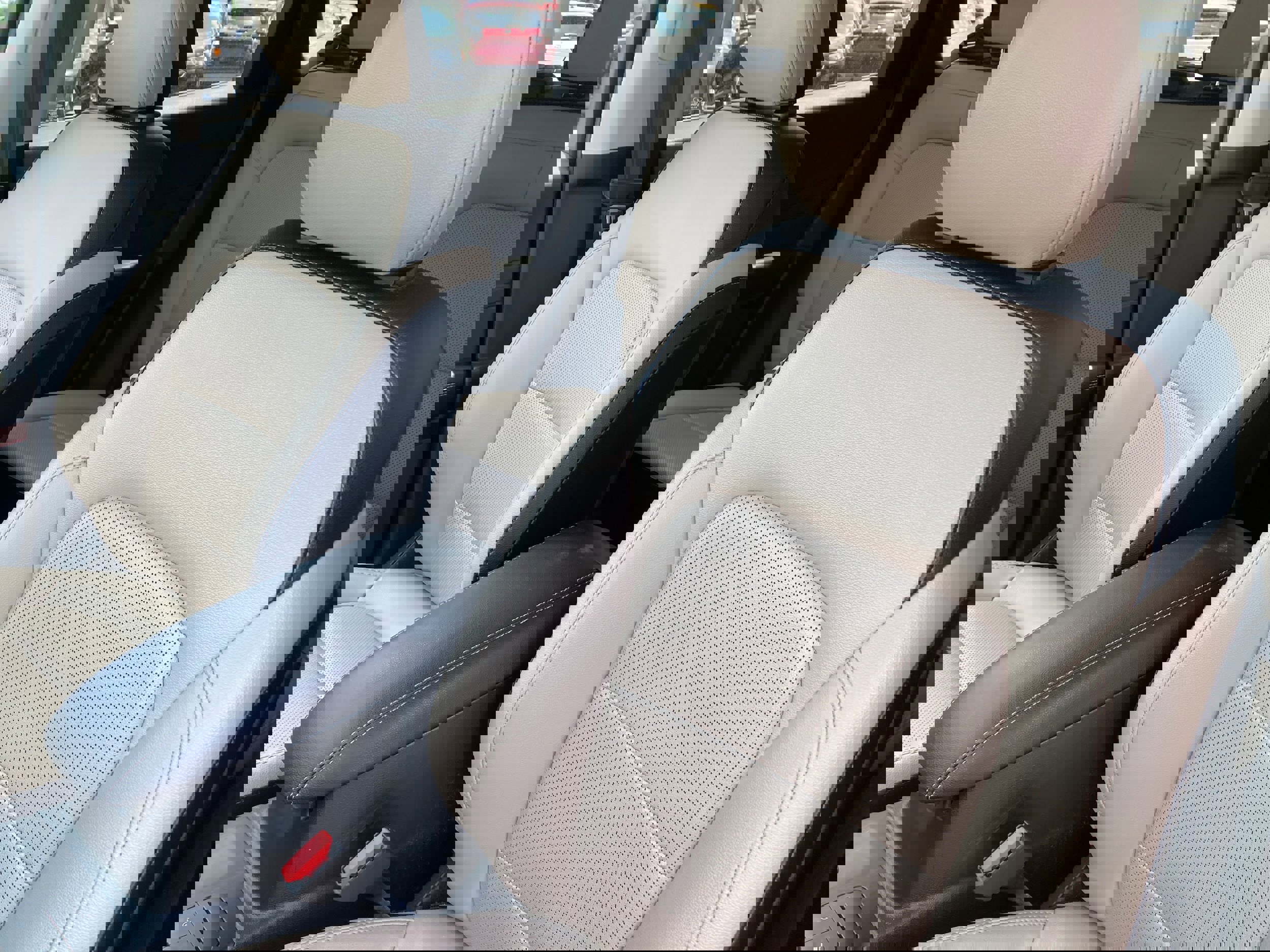 Used 2022 Ford Escape SEL image 7