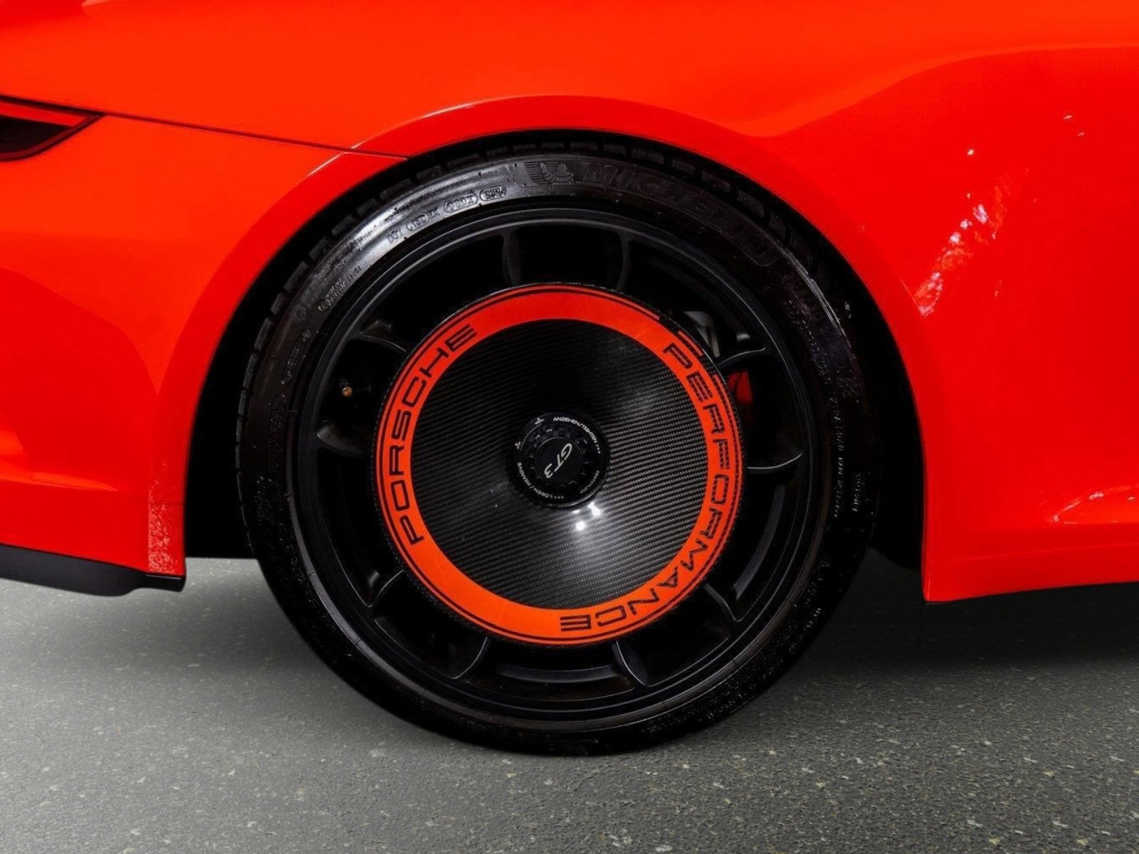 Used 2018 Porsche 911 GT3 RWD image 9