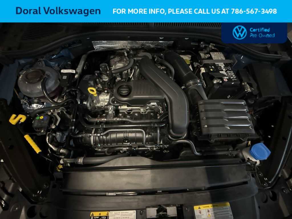 Used 2025 Volkswagen Jetta Sport image 12