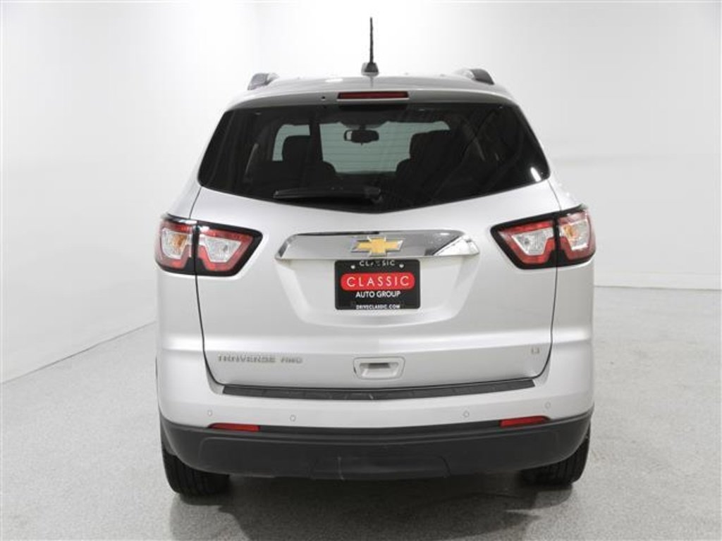 Used 2017 Chevrolet Traverse LT w/ Style and Technology Package image 19
