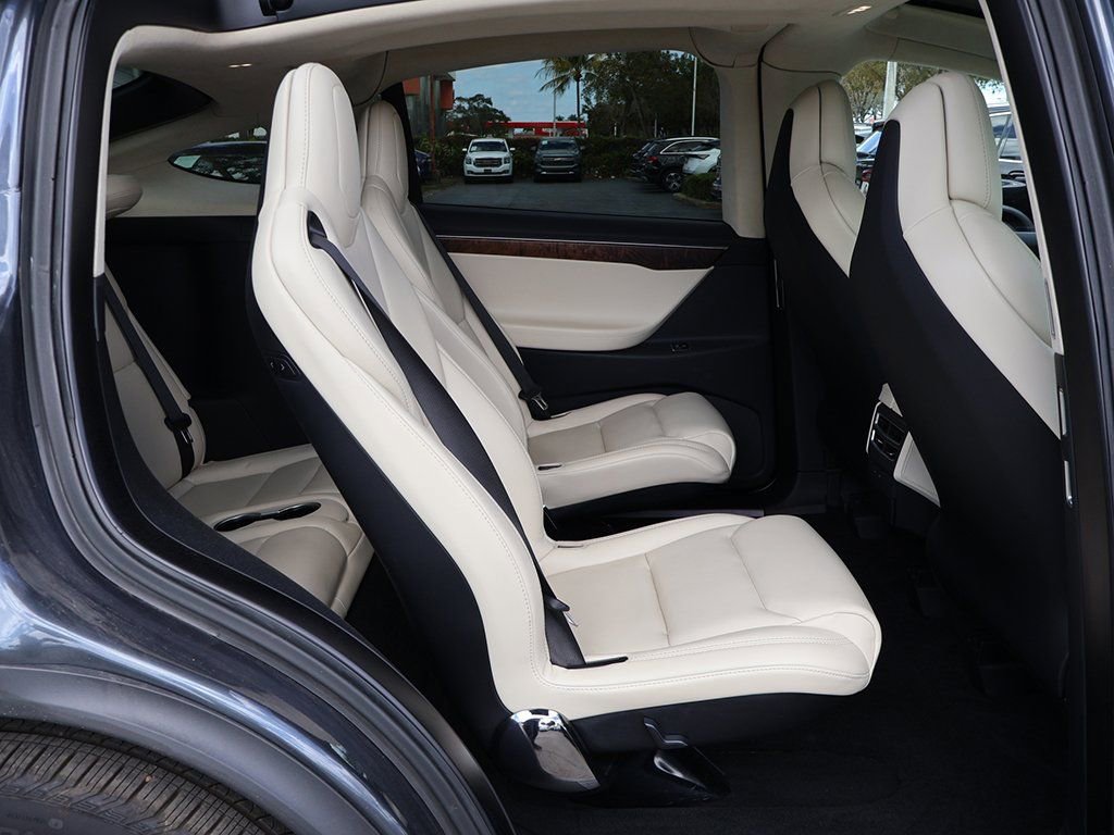 Used 2017 Tesla Model X P100D image 37