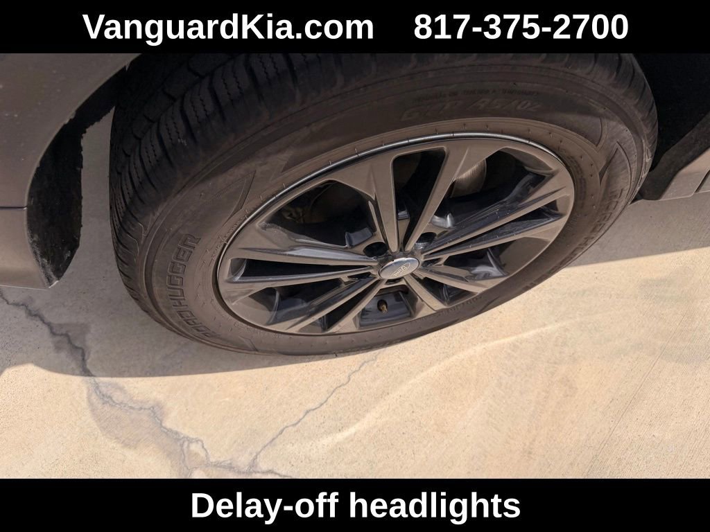 Used 2019 Ford Escape SE image 10