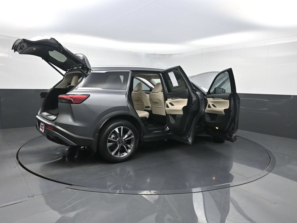 Used 2023 INFINITI QX60 Luxe w/ Cargo Package FWD image 42