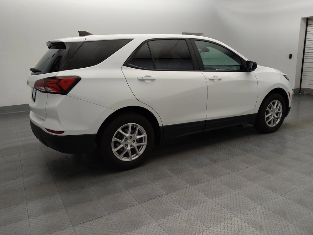 Used 2022 Chevrolet Equinox LS FWD image 10
