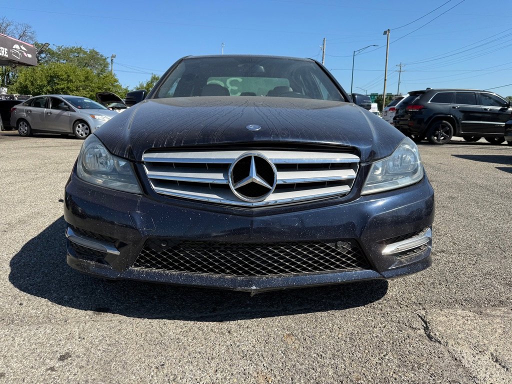 Used 2013 Mercedes-Benz C 250 Sedan image 3
