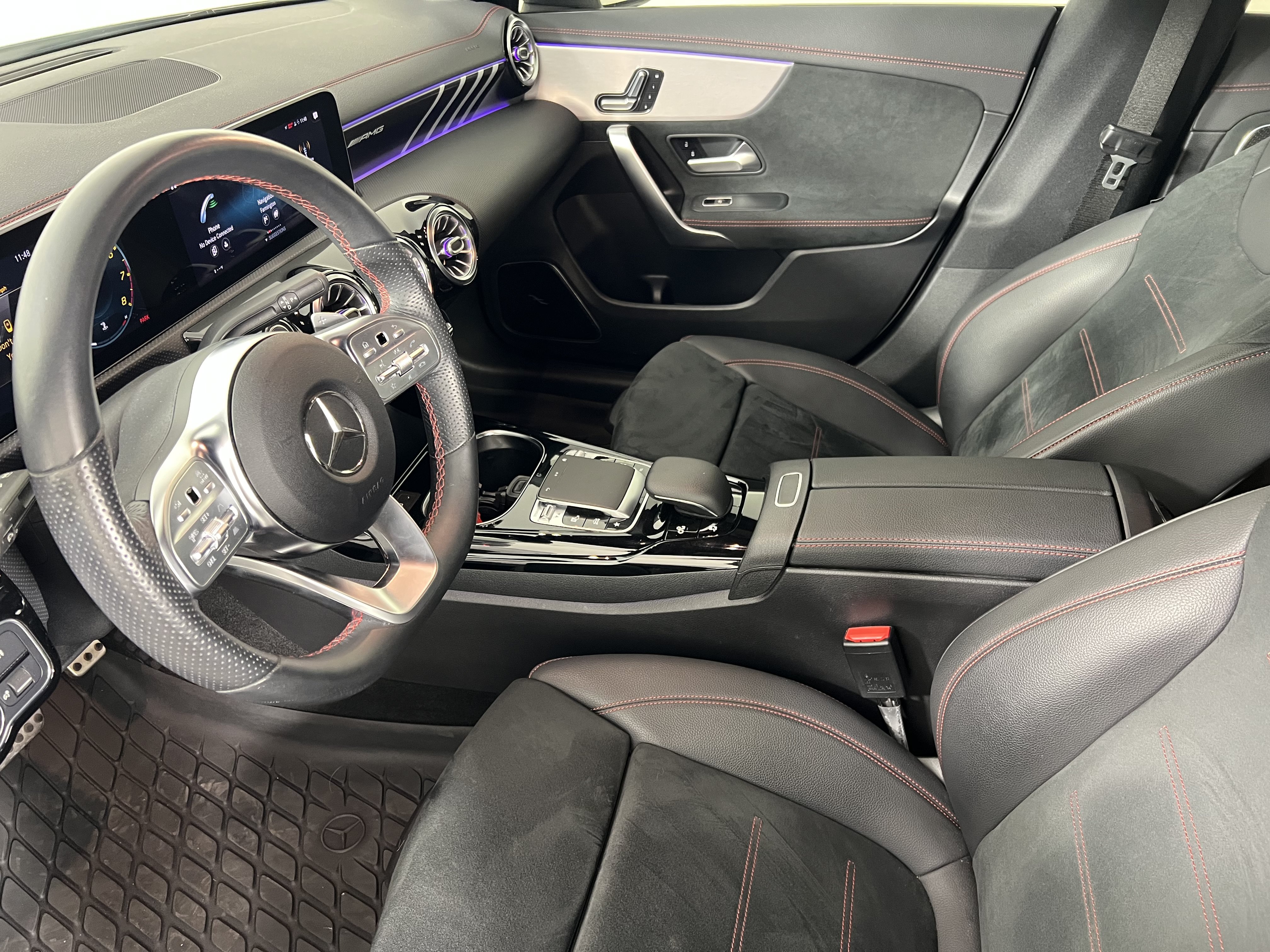 Used 2020 Mercedes-Benz CLA 35 AMG 4MATIC image 4