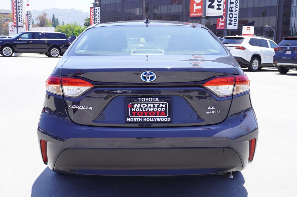 Certified 2025 Toyota Corolla LE FWD image 6