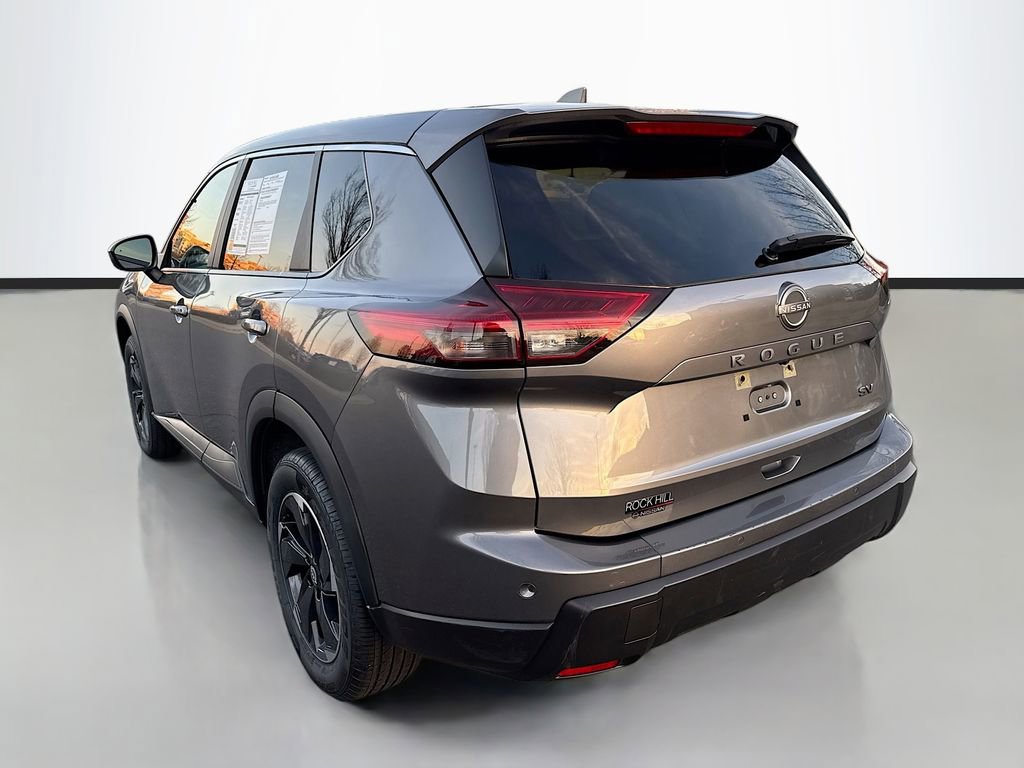 Used 2024 Nissan Rogue SV image 5