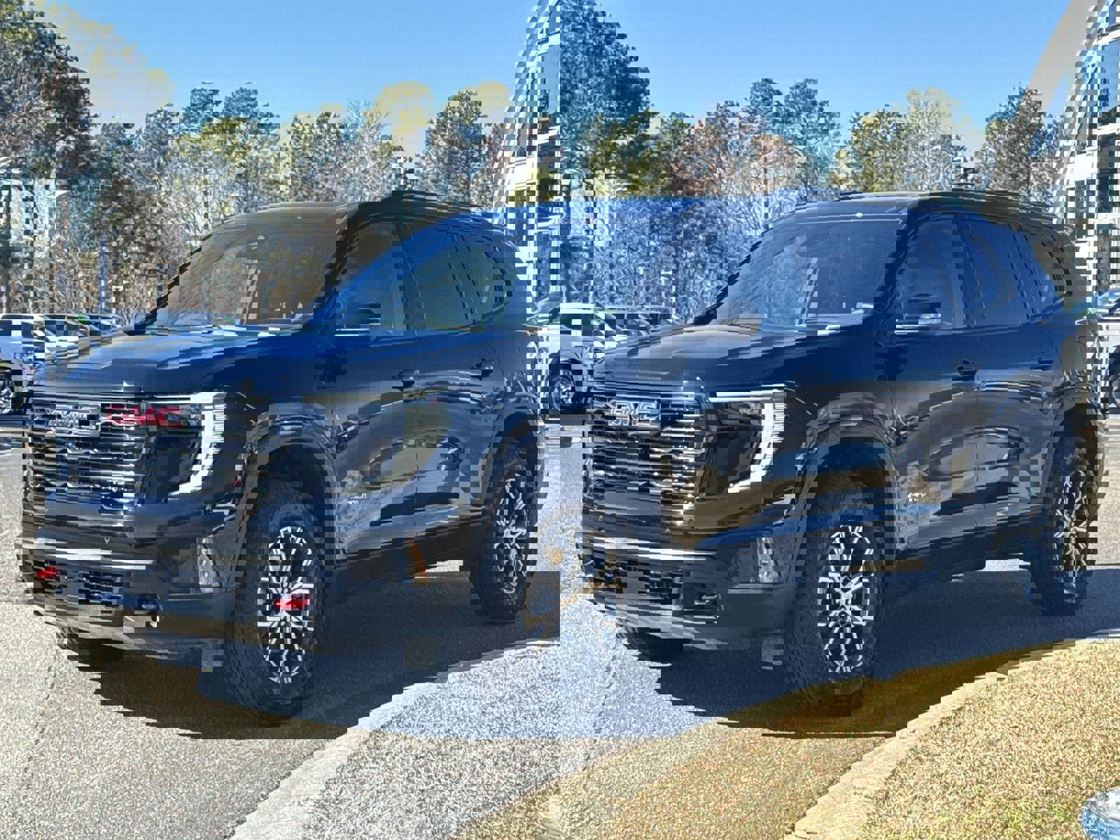 Used 2026 GMC Acadia AT4 w/ Super Cruise Package image 5