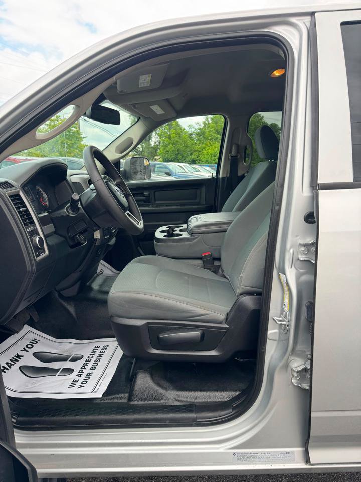 Used 2018 RAM 3500 Tradesman w/ Chrome Appearance Group AWD/4WD image 15