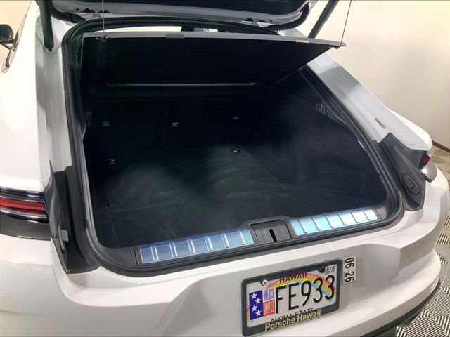 Used 2024 Porsche Panamera 4 image 24