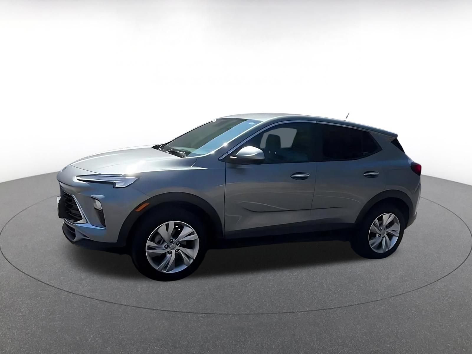Used 2025 Buick Encore GX Preferred AWD/4WD image 7