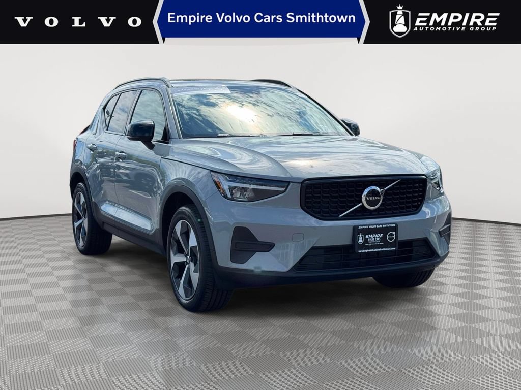 Certified 2026 Volvo XC40 B5 Core w/ Protection Package Premier