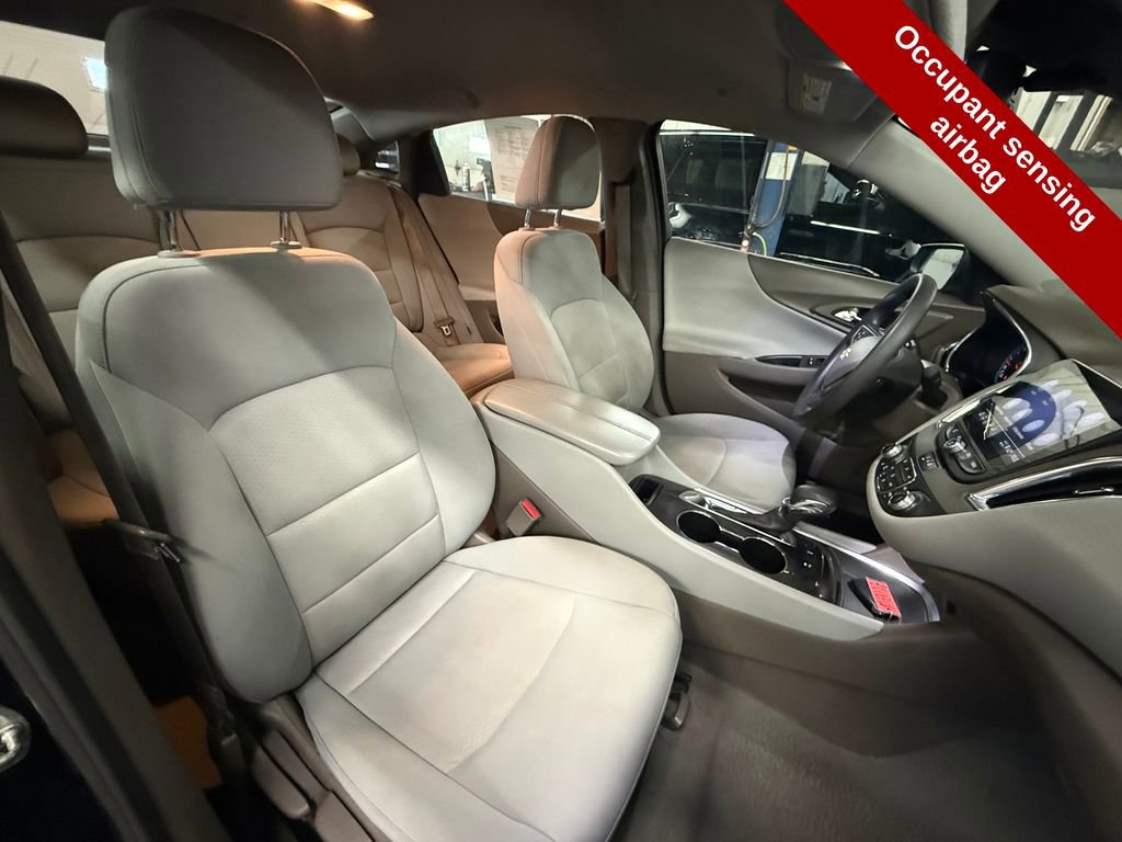Used 2021 Chevrolet Malibu LT image 41