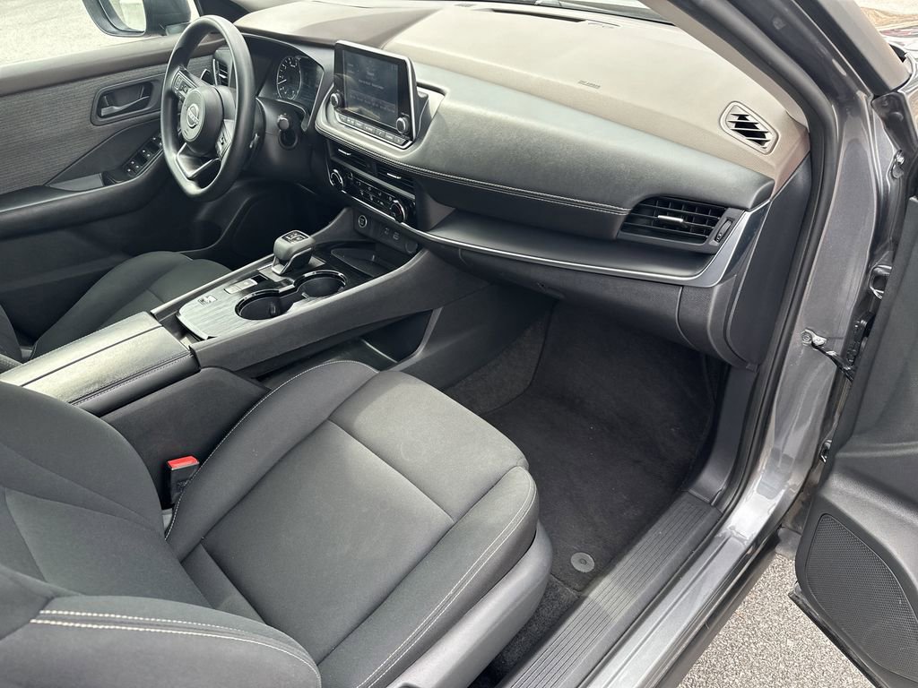 Used 2023 Nissan Rogue S FWD image 33