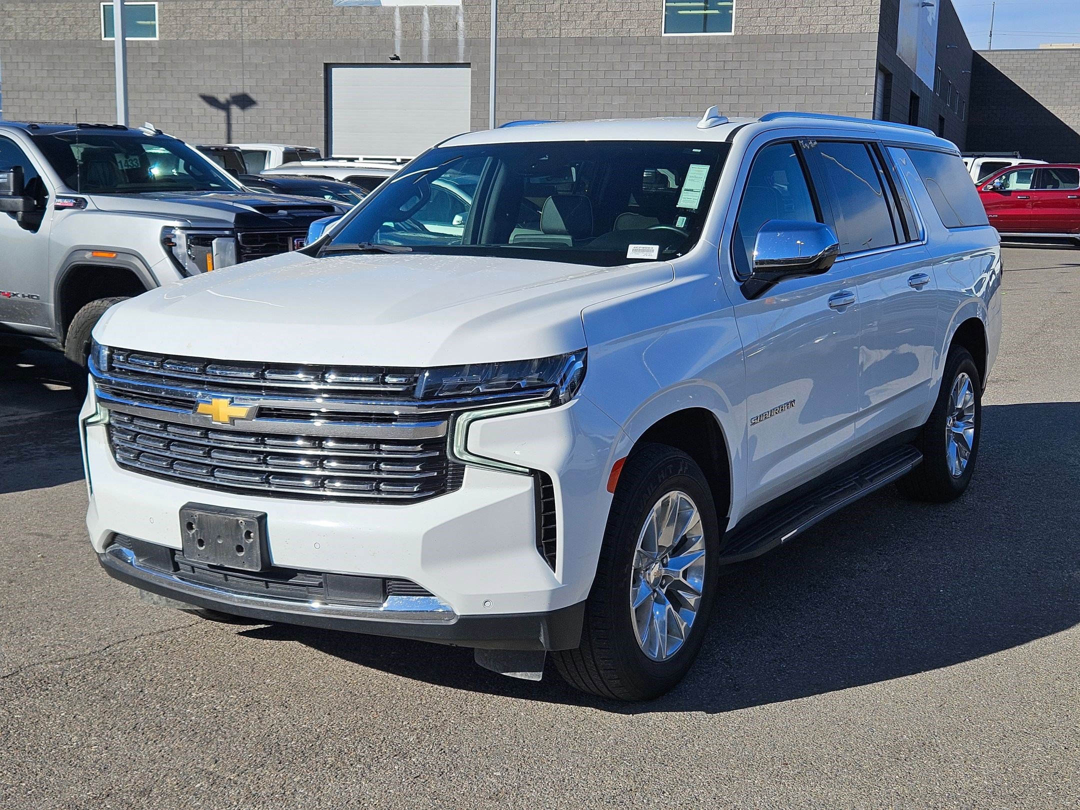 Used 2024 Chevrolet Suburban Premier image 8