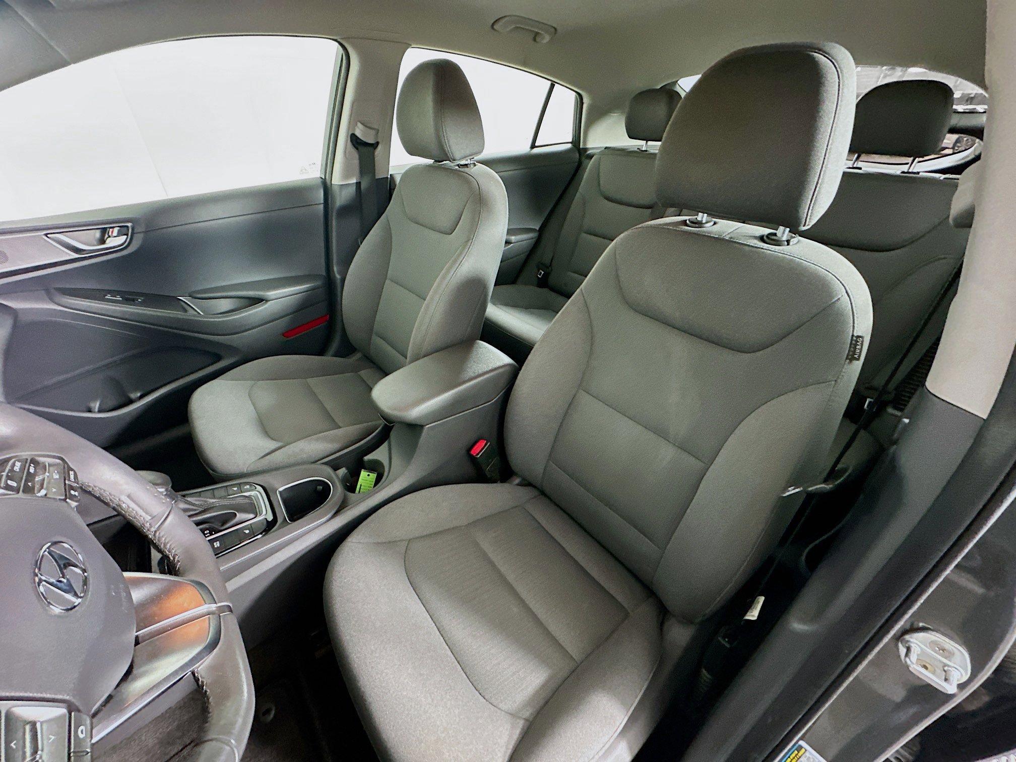 Used 2021 Hyundai Ioniq SEL FWD image 13