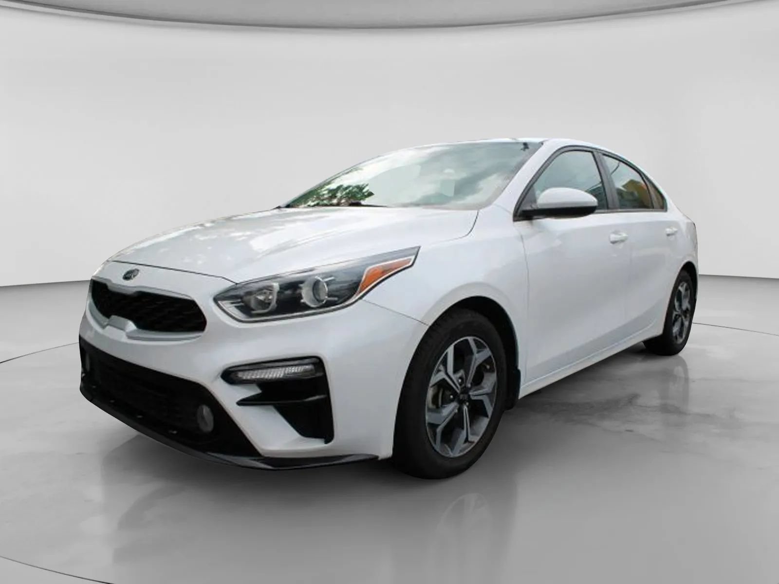 Used 2021 Kia Forte LXS FWD image 2