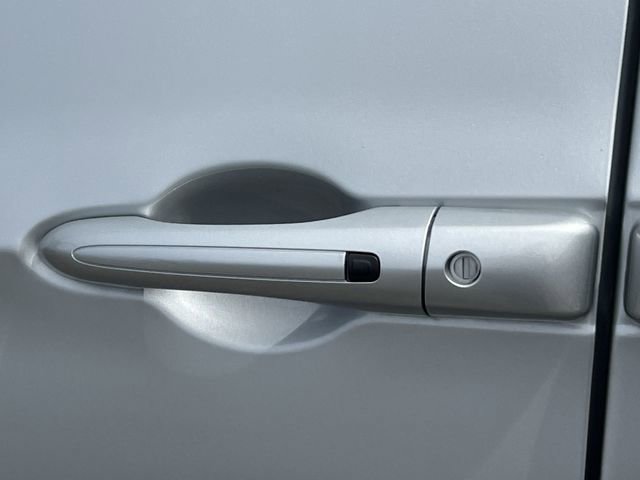 Used 2024 Chrysler Pacifica Touring-L image 44