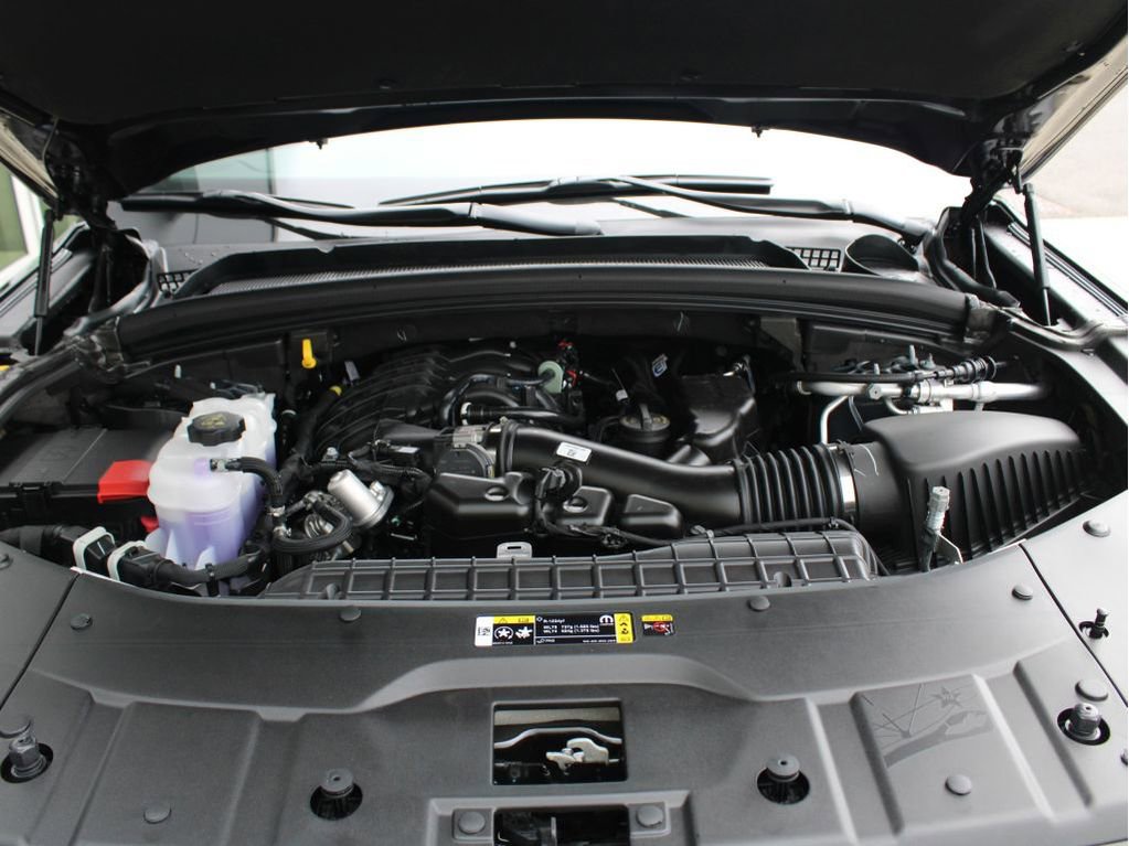 New 2025 Jeep Grand Cherokee Laredo X w/ Luxury Tech Group I image 38