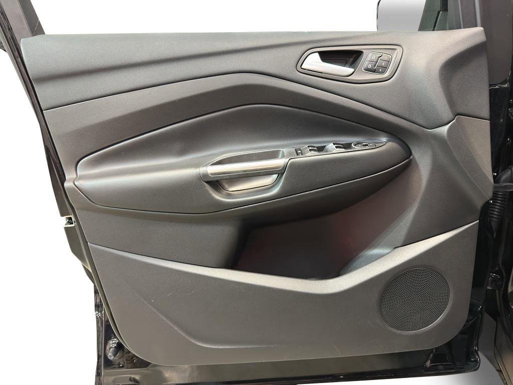 Used 2018 Ford Escape Titanium image 14