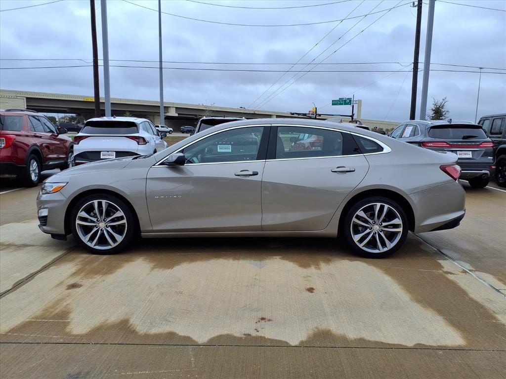 Used 2024 Chevrolet Malibu LT image 3