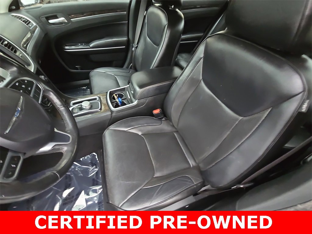 Certified 2019 Chrysler 300 Limited image 15