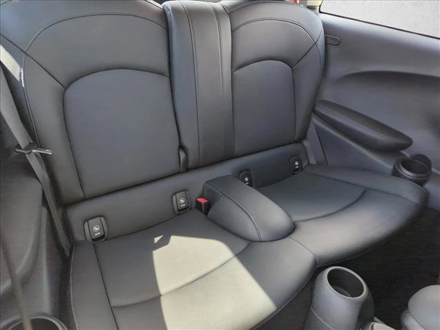 Used 2019 MINI Cooper 2-Door Hardtop w/ Storage Package image 18