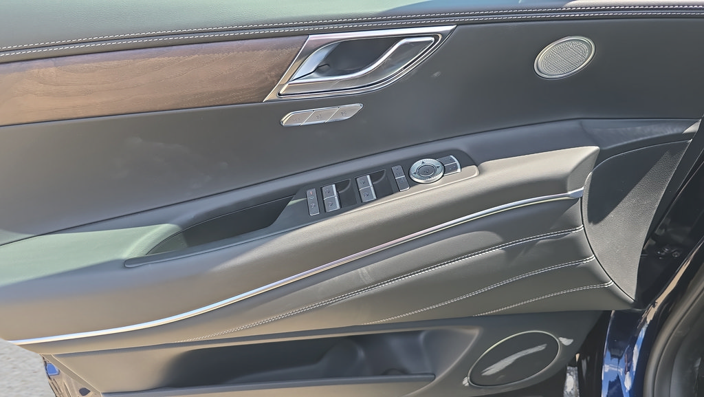 New 2026 Genesis GV80 2.5T Select AWD/4WD image 16