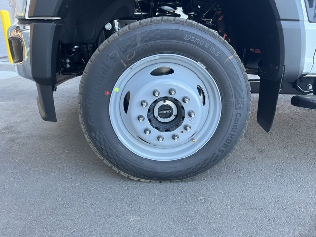 New 2026 Ford F550 4x4 Crew Cab Super Duty image 18