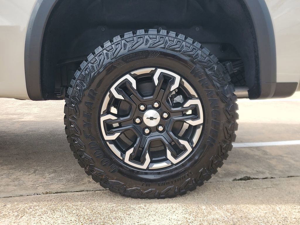 New 2026 Chevrolet Silverado 1500 ZR2 AWD/4WD image 8