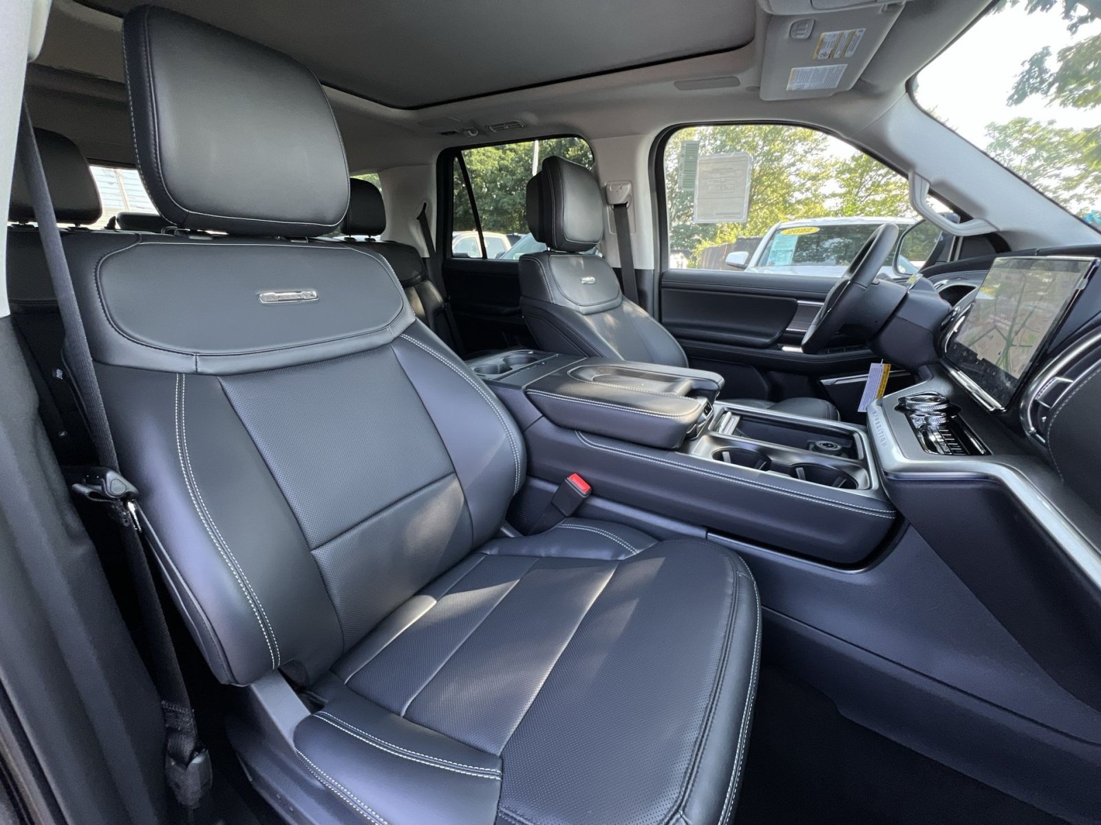 New 2027 Ford Expedition Platinum w/ Driver's Package AWD/4WD image 28