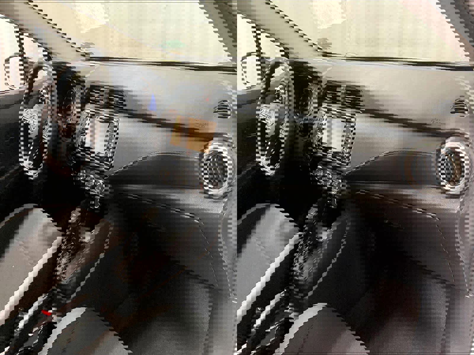 Used 2025 Nissan Versa S w/ Trunk Package image 14