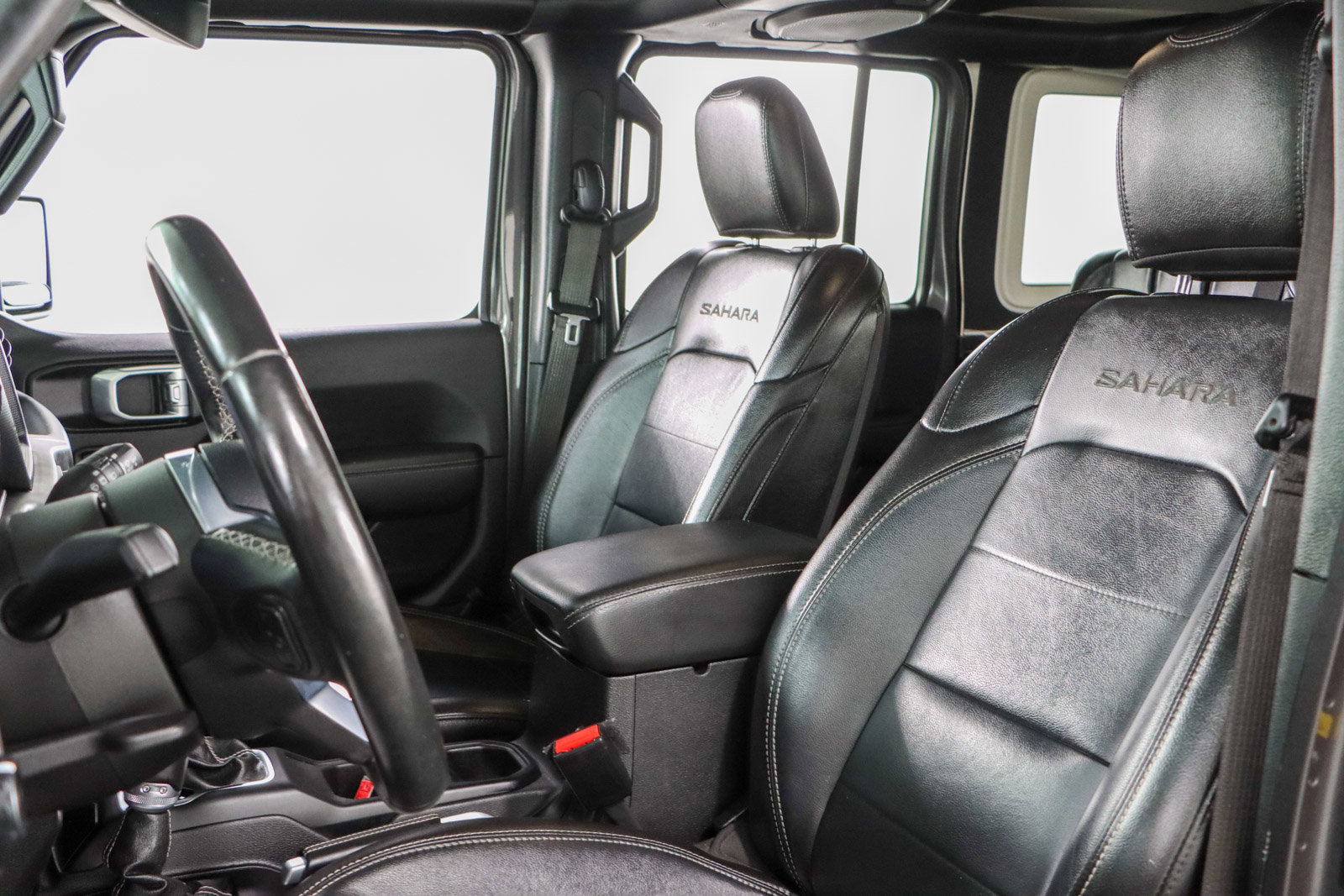 Used 2021 Jeep Wrangler Unlimited Sahara image 25