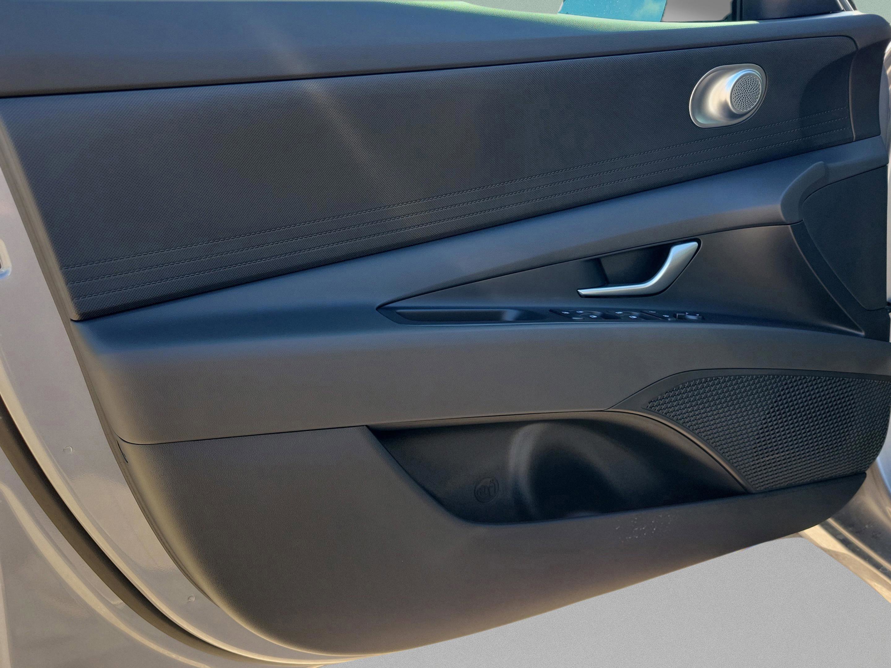 New 2026 Hyundai Elantra Blue image 14