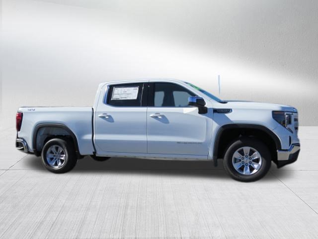 New 2026 GMC Sierra 1500 SLE image 2