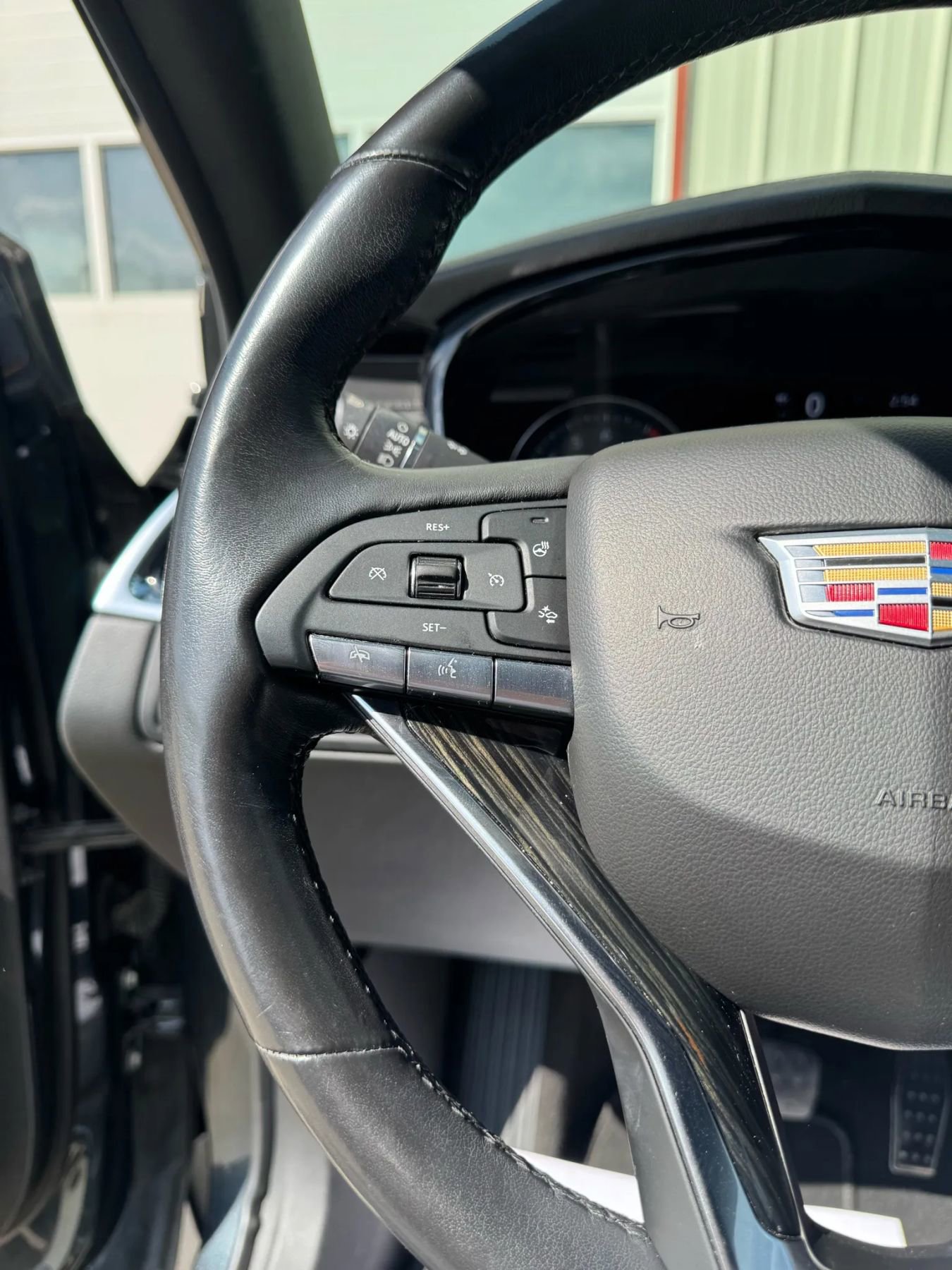 Used 2020 Cadillac XT6 Premium Luxury image 7