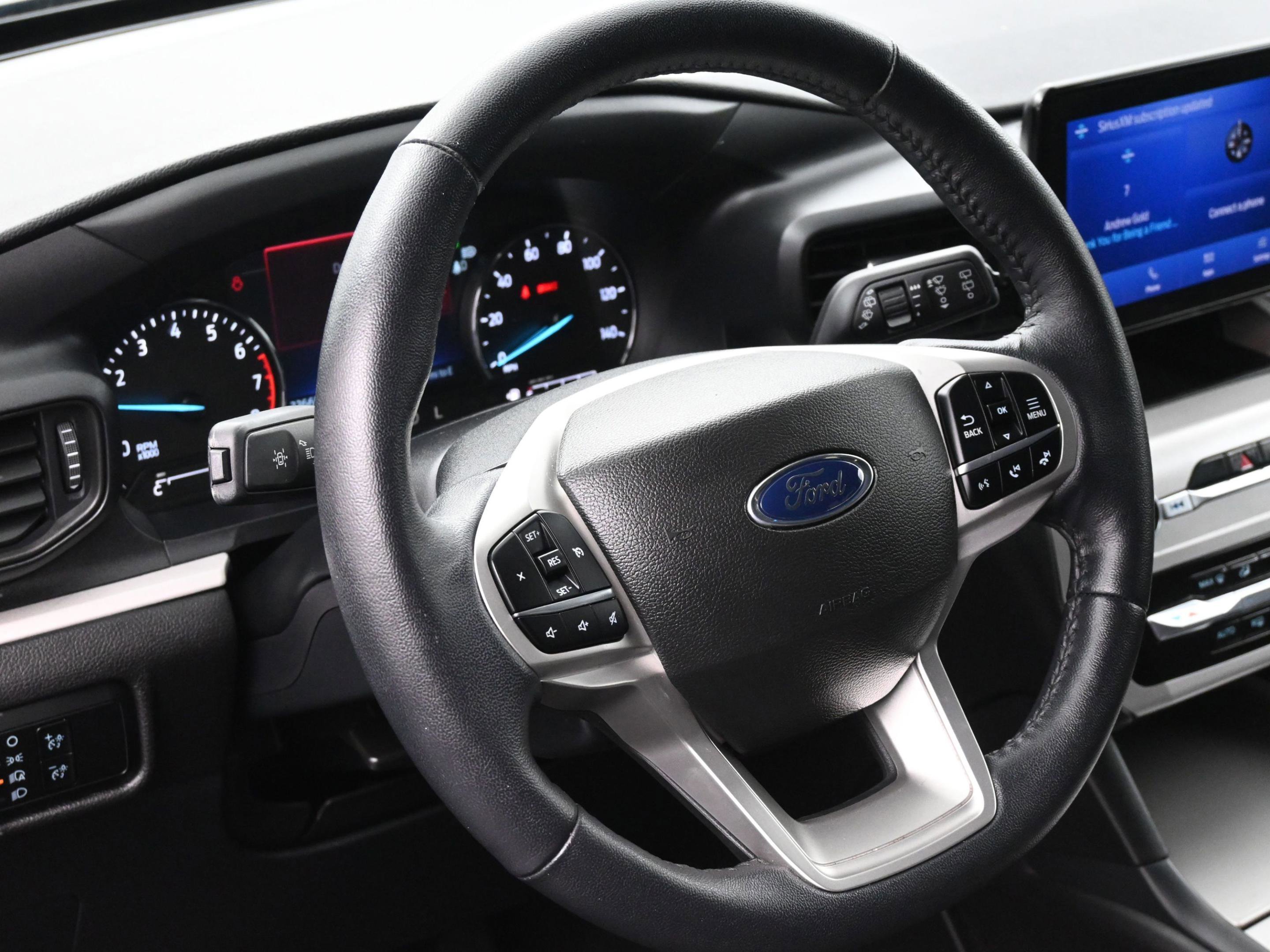 Used 2023 Ford Explorer XLT RWD image 17