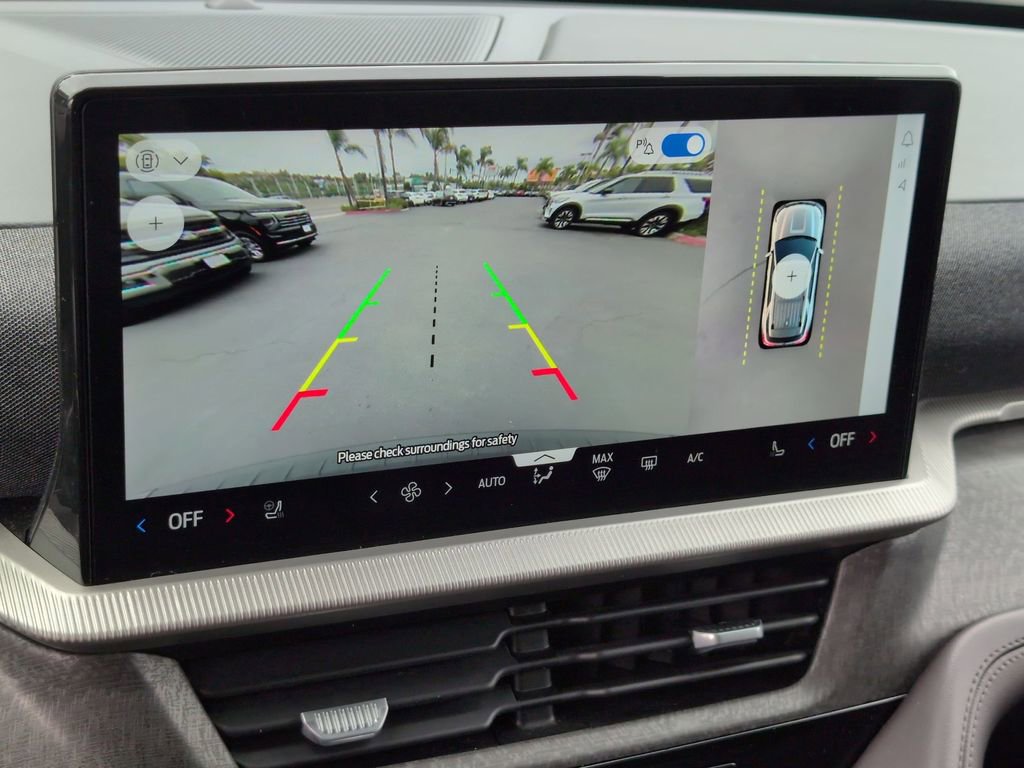 Used 2025 Ford Explorer Platinum w/ LUX Leather Package image 18