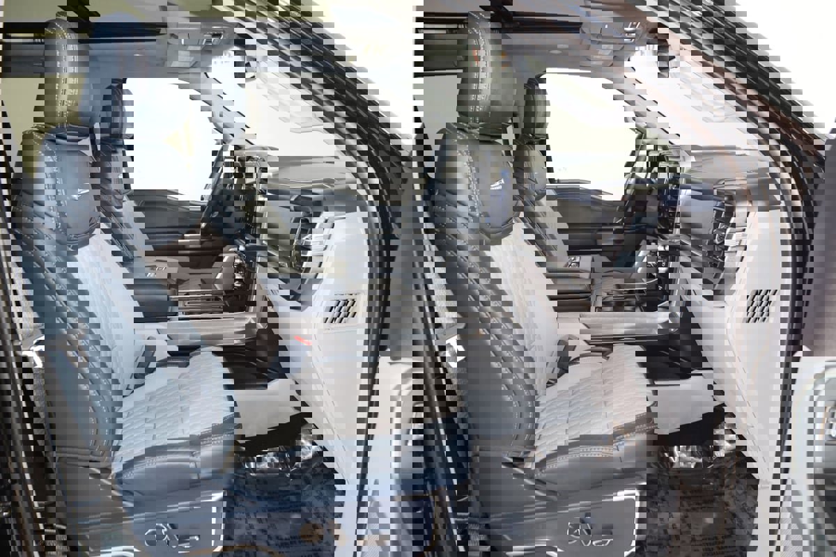 Used 2023 Ford F150 Limited image 13