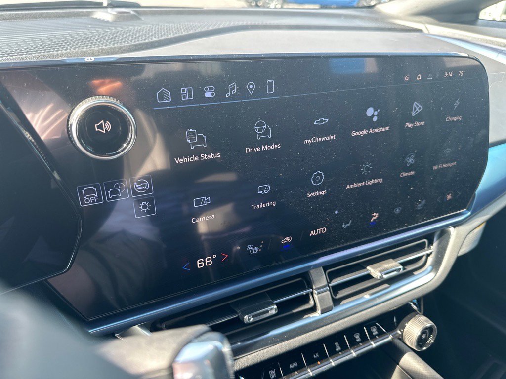 New 2026 Chevrolet Equinox EV LT image 15