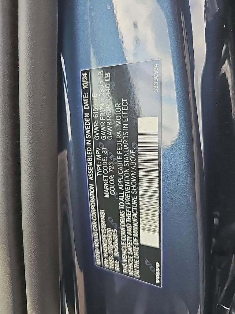 Used 2025 Volvo XC90 B6 Plus image 19