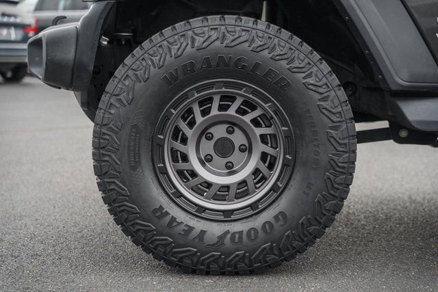 Used 2020 Jeep Wrangler Sport image 17