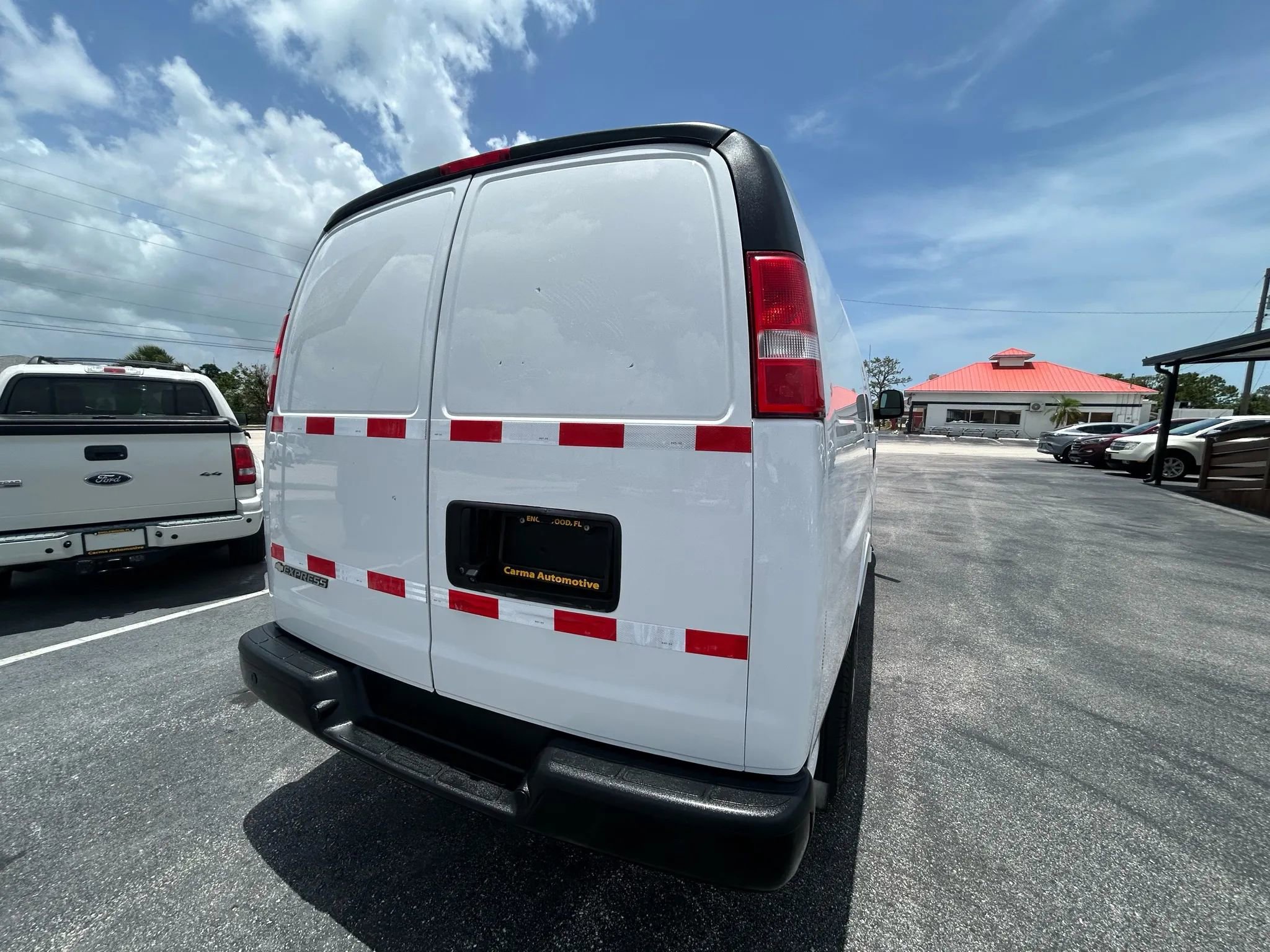 Used 2021 Chevrolet Express 2500 image 8