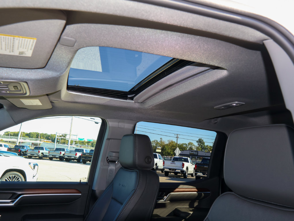 New 2026 GMC Sierra 1500 Denali AWD/4WD image 9