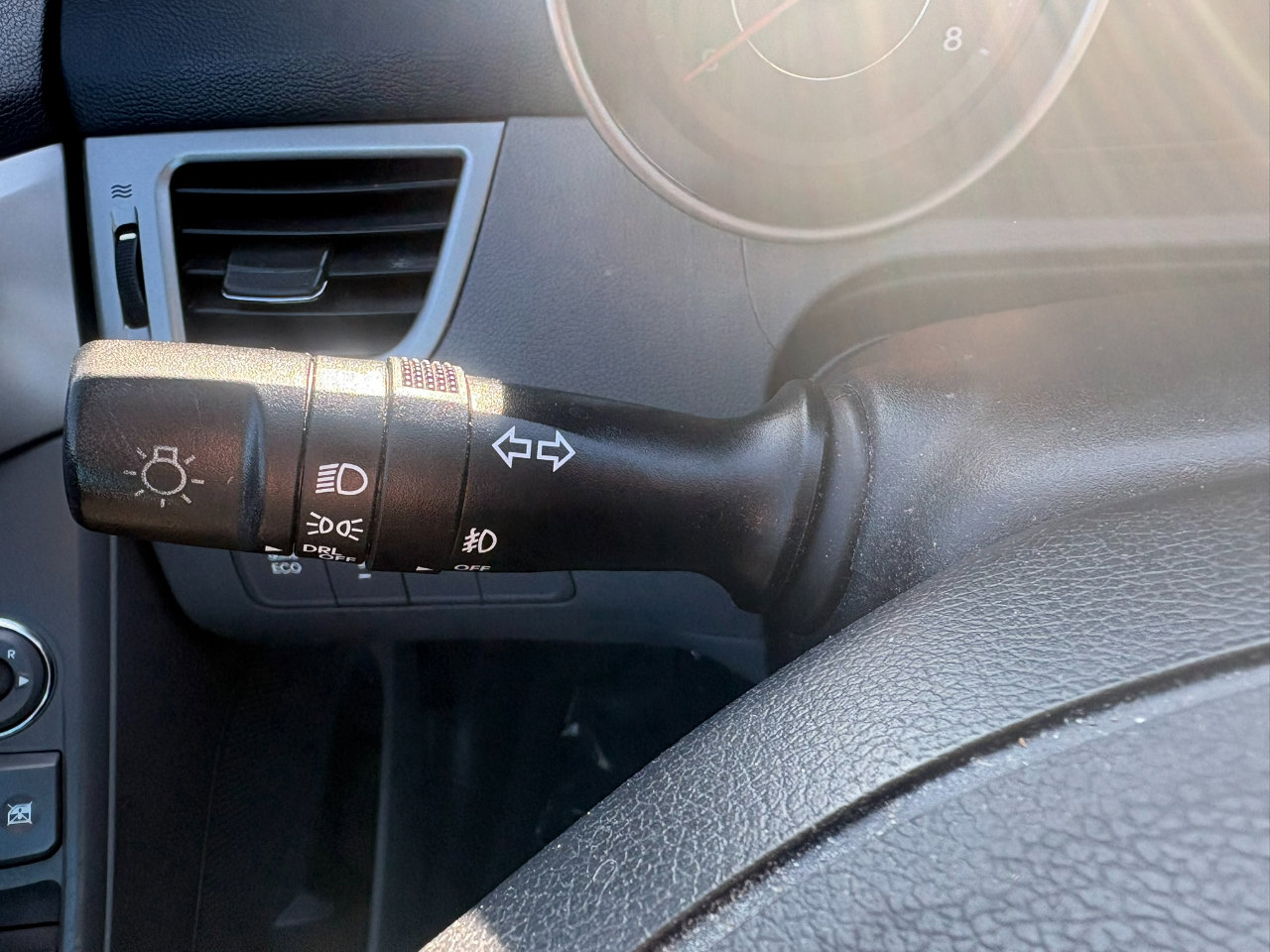 Used 2013 Hyundai Elantra GLS w/ Preferred Pkg image 10