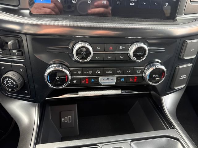 New 2026 Ford F150 Lariat w/ Equipment Group 501A Mid image 24