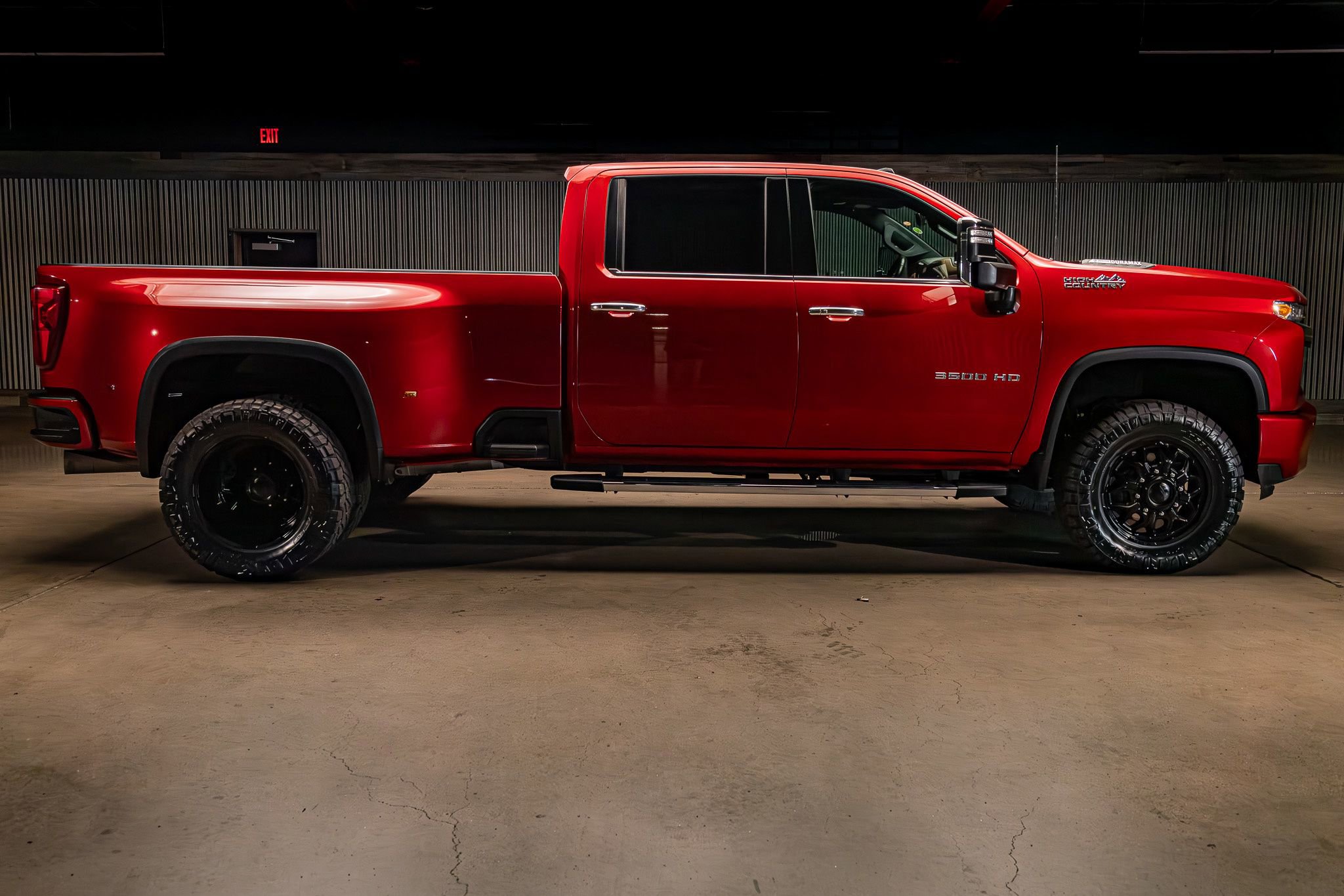 Used 2022 Chevrolet Silverado 3500 High Country w/ LPO, Hitch Package AWD/4WD image 11