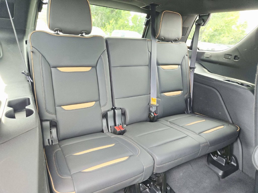 Used 2024 GMC Yukon AT4 w/ Max Trailering Package AWD/4WD image 16