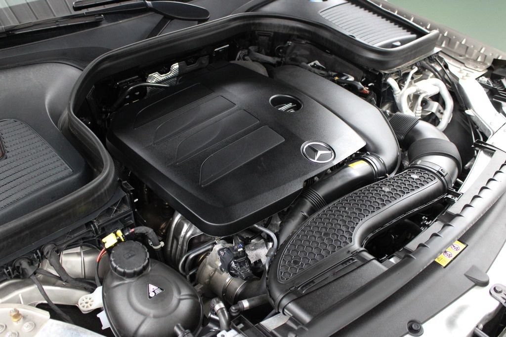 Used 2022 Mercedes-Benz GLC 300 image 40